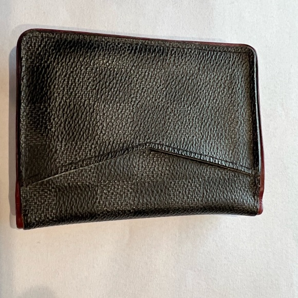 Lv wallet black and gray with red accents - Picture 3 of 3